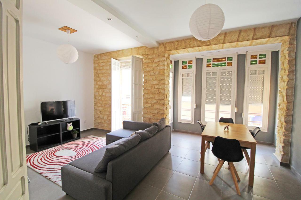 Apartamento Amplio, luminoso y céntrico. Decoración cuidada. Alicante Exterior foto